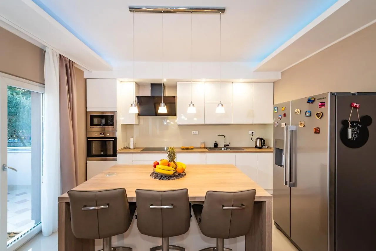 Apartment Leon Biograd Na Moru 0*,