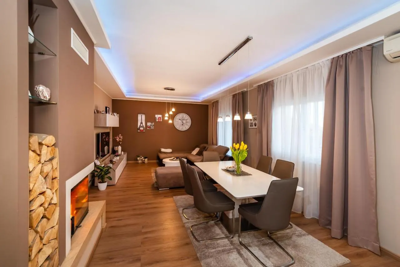 Apartment Leon Biograd Na Moru Croatia